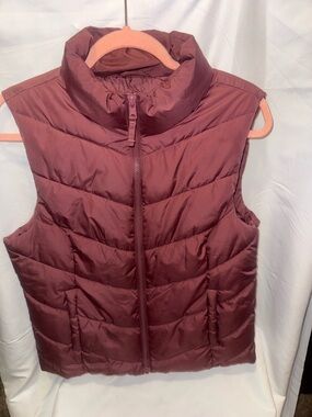 Women's Quilted Puffer Vest - Burgundy size L